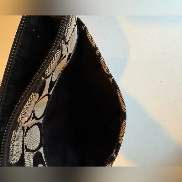 Coach black/grey crossbody - Picture 6 of 8